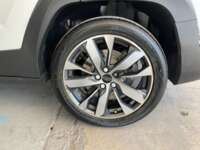 Jac SEI 4 2023 5p ESEI4 Pro EV 51.9 kWh CVT 2023 Jac SEI 4 Venta Llantas 4