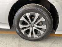 Toyota Prius 2021 5p Base Hibrido L4/1.8 Aut 2021 Toyota Prius Venta Llantas 10