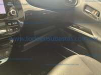 Toyota Prius 2021 5p Base Hibrido L4/1.8 Aut 2021 Toyota Prius Ingreso Interiores 18