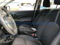 Nissan V-Drive 2022 4p L4/1.6 Man 2022 Nissan V-Drive Ingreso Interiores 10