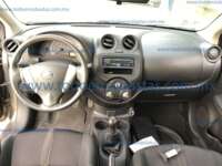 Nissan V-Drive 2022 4p L4/1.6 Man 2022 Nissan V-Drive Ingreso Interiores 3