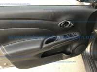 Nissan V-Drive 2022 4p L4/1.6 Man 2022 Nissan V-Drive Ingreso Interiores 9