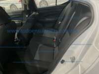 Nissan Versa 2021 4p Sense L4/1.6 Aut IMG_8875