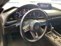 Mazda 3 2021 5 p Hatchback i Sport TA 2.5 Skyactiv-drive 2021 Mazda 3 Ingreso Interiores 2