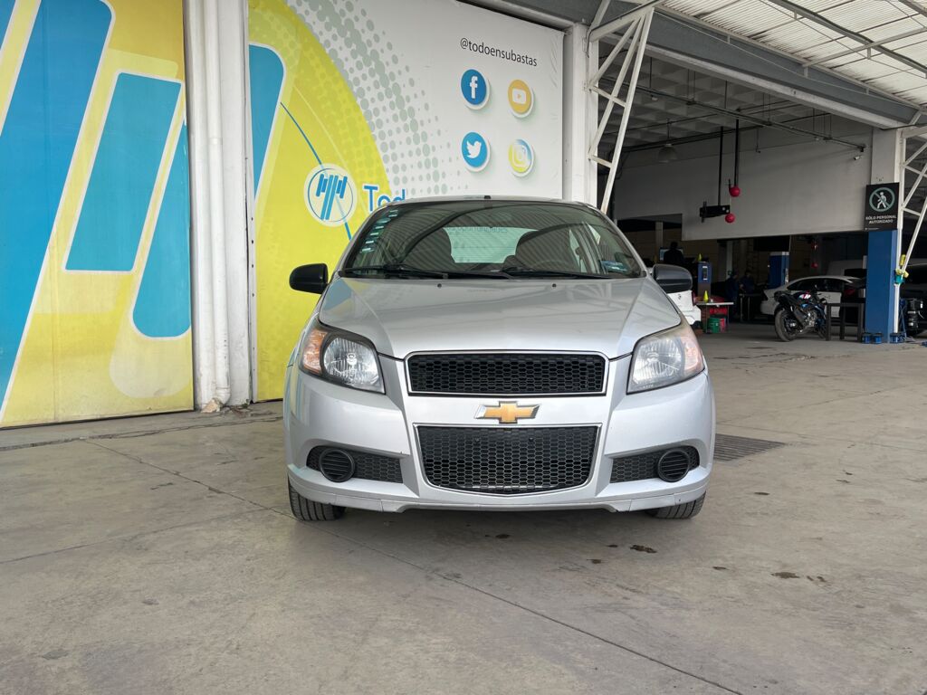 Chevrolet Aveo 2016 4p LS L4/1.6 Man A/A Paquete M 2016 Chevrolet Aveo Venta Exteriores 2