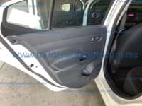 Nissan Versa 2022  2022 Nissan Versa Ingreso Interiores 17