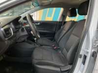 Kia Rio 2021 4p Sedán L L4/1.6 Aut  2021 Kia Rio Venta Interiores 16