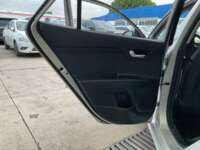 Kia Rio 2021 4p Sedán L L4/1.6 Aut  2021 Kia Rio Venta Interiores 17