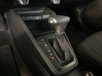 Kia Rio 2021 4p Sedán L L4/1.6 Aut  2021 Kia Rio Venta Interiores 10