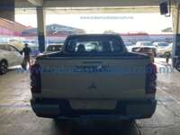 Mitsubishi L200 2022 4p GLS Doble Cabina L4/2.5/T Diesel Man 4X4 2022 Mitsubishi L200 Ingreso Exteriores 5