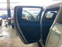 Mitsubishi L200 2022 4p GLS Doble Cabina L4/2.5/T Diesel Man 4X4 2022 Mitsubishi L200 Ingreso Interiores 15