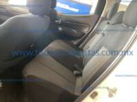 Mitsubishi L200 2022 4p GLS Doble Cabina L4/2.5/T Diesel Man 4X4 2022 Mitsubishi L200 Ingreso Interiores 16