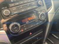 Mitsubishi L200 2022 4p GLS Doble Cabina L4/2.5/T Diesel Man 4X4 2022 Mitsubishi L200 Ingreso Interiores 8