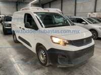 Peugeot Partner 2021 5p L4/1.6/T Diesel Man 2021 Peugeot Partner Ingreso Exteriores 3