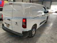 Peugeot Partner 2021 5p L4/1.6/T Diesel Man 2021 Peugeot Partner Ingreso Exteriores 5