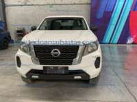 Nissan NP300 Frontier 2021 4p SE L4/2.5 Man 2021 Nissan NP300 Frontier Ingreso Exteriores 2