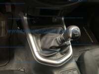 Nissan NP300 Frontier 2021 4p SE L4/2.5 Man IMG_9579