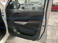 Nissan NP300 Frontier 2021 4p SE L4/2.5 Man IMG_9569