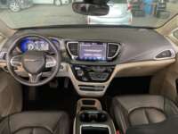 Chrysler Pacifica 2022 5p Limited L6/3.6 Aut 2022 Chrysler Pacifica Venta Interiores 4