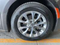 Chrysler Pacifica 2022 5p Limited L6/3.6 Aut 2022 Chrysler Pacifica Venta Llantas 10