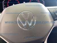 Volkswagen Taos 2024 5p Highline L4/1.4/T Tiptronic 2024 Volkswagen Taos Ingreso Interiores 21
