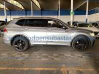 Volkswagen Tiguan 2022 5p R-Line L4/1.4/T DSG Línea Nueva IMG_6959