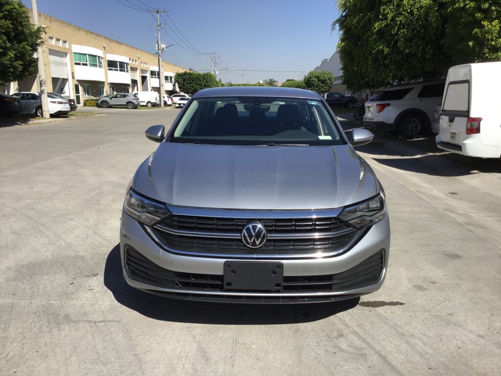 Volkswagen Jetta 2023 4p Trendline L4/1.4/T Tiptronic 2023 Volkswagen Jetta Venta Exteriores 2