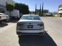 Volkswagen Jetta 2023 4p Trendline L4/1.4/T Tiptronic 2023 Volkswagen Jetta Venta Exteriores 6