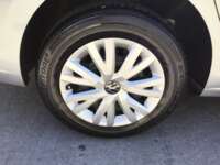 Volkswagen Jetta 2023 4p Trendline L4/1.4/T Tiptronic 2023 Volkswagen Jetta Venta Llantas 4