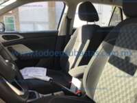 Volkswagen Taigun 2023 5p Trendline L3/1.0/T Tiptronic 2023 Volkswagen Taigun Ingreso Interiores 12