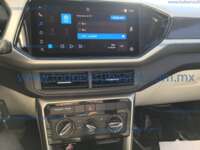 Volkswagen Taigun 2023 5p Trendline L3/1.0/T Tiptronic 2023 Volkswagen Taigun Ingreso Interiores 6