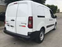 Peugeot Partner 2019 5p L4/1.6/T Diesel Man       2019 Peugeot Partner Venta Exteriores 5