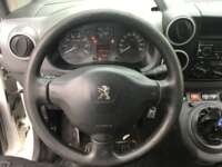 Peugeot Partner 2019 5p L4/1.6/T Diesel Man       2019 Peugeot Partner Venta Interiores 1