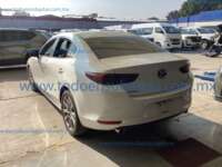 Mazda 3 2021 4p Sedán i Sport L4/2.5 Skyactive-Drive 2021 Mazda 3 Ingreso Exteriores 6