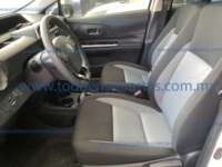 Toyota Prius 2020  2020 Toyota Prius Ingreso Interiores 1