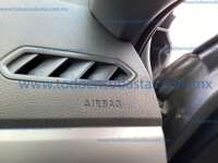 Volkswagen T-Cross 2022 5p Trendline L4/1.6 Aut 2022 Volkswagen T-Cross Ingreso Interiores 18