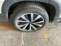 Volkswagen Taos 2024 5p Highline L4/1.4/T Tiptronic IMG_5510