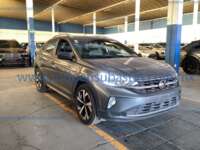 Volkswagen Nivus 2023 5p Highline L3/1.0/T Tiptronic IMG_7423