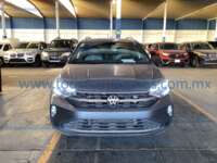 Volkswagen Nivus 2023 5p Highline L3/1.0/T Tiptronic IMG_7422