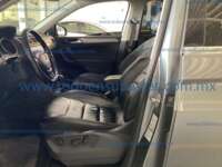 Volkswagen Tiguan 2019 5p R-Line L4/1.4/T DSG IMG_7322