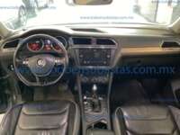 Volkswagen Tiguan 2019 5p R-Line L4/1.4/T DSG IMG_7294