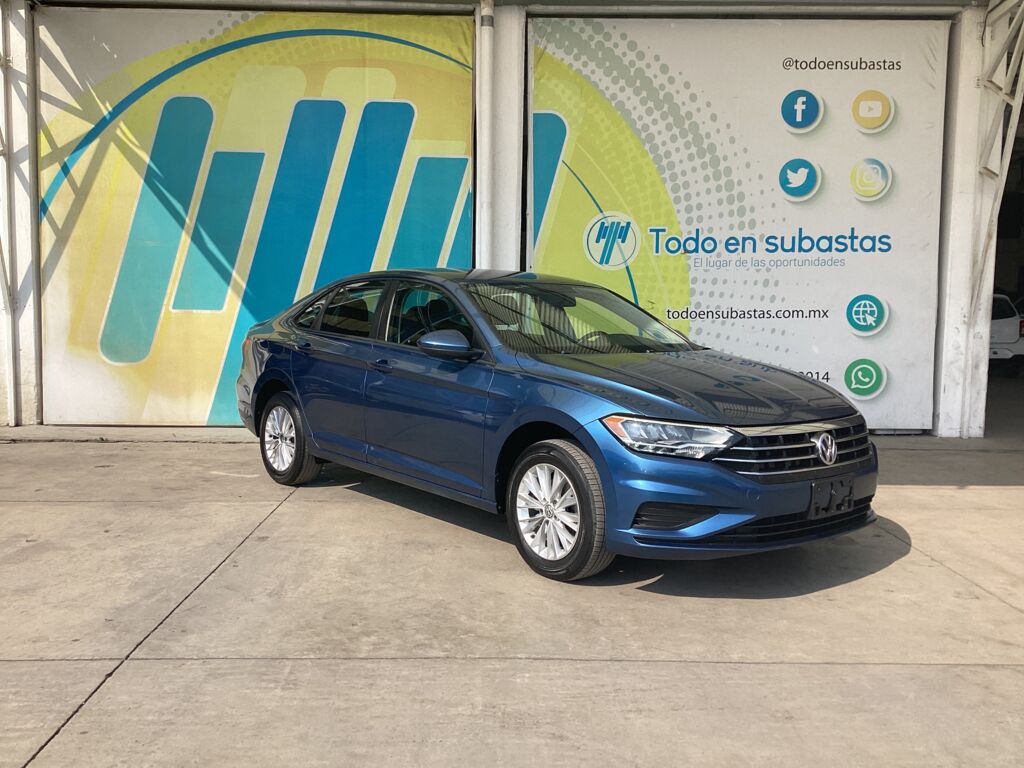 Volkswagen Jetta 2021 4p Comfortline L4/1.4/T Tiptronic 2021 Volkswagen Jetta Venta Exteriores 3