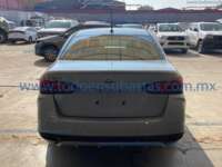 Nissan Versa 2021 4p Sense L4/1.6 CVT IMG_4317