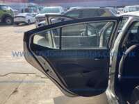 Nissan Versa 2021 4p Sense L4/1.6 CVT IMG_4336