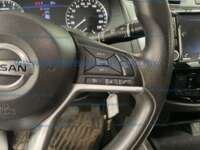 Nissan NP300 Frontier 2021 4p LE L4/2.5 Aut 2021 Nissan NP300 Frontier Ingreso Interiores 6