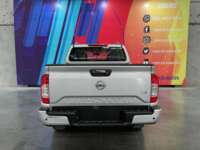 Nissan NP300 Frontier 2021 4p LE L4/2.5 Aut 2021 Nissan NP300 Frontier Venta Exteriores 6