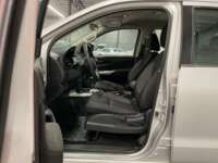 Nissan NP300 Frontier 2021 4p LE L4/2.5 Aut 2021 Nissan NP300 Frontier Venta Interiores 16