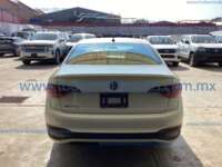 Volkswagen Jetta 2023 4p Trendline L4/1.4/T Tiptronic 2023 Volkswagen Jetta Ingreso Exteriores 5