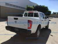 Nissan NP300 Frontier 2021 4p DC Diesel L4/2.5/T 4x4 Man 2021 Nissan NP300 Frontier Ingreso Exteriores 4