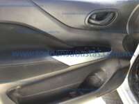 Nissan NP300 Frontier 2021 4p DC Diesel L4/2.5/T 4x4 Man 2021 Nissan NP300 Frontier Ingreso Interiores 12